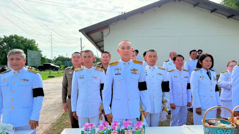 ร่วมพิธีวันคล้ายวันพระราชสมภพสมเด็จพระนางเจ้าสิริกิต์ พระบรมราชินีนาถ พระราชชนนีพันปีหลวง และวันแม่แห่งชาติ